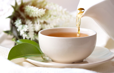 Kako da uklonite mrlje od čaja